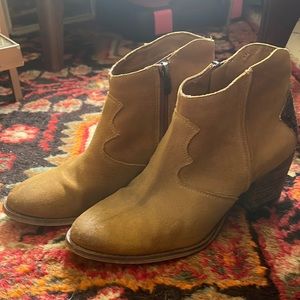 Marc fisher suede booties